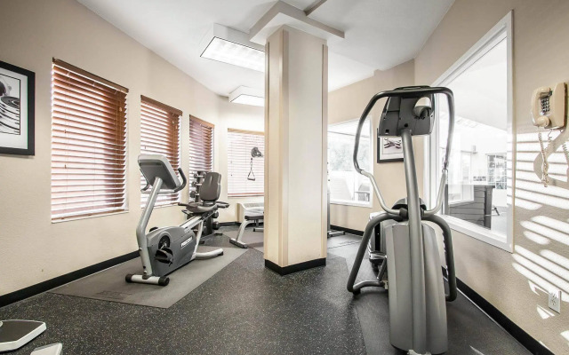 Clarion Hotel Portland Airport