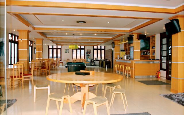 Mountain View Hotel - Hostel