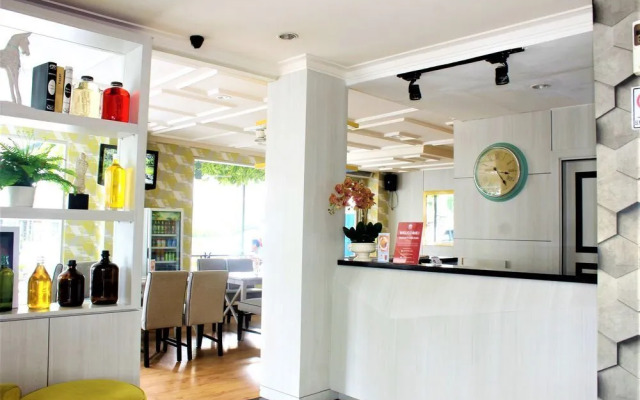 ZEN Rooms Basic Mangga Besar 5