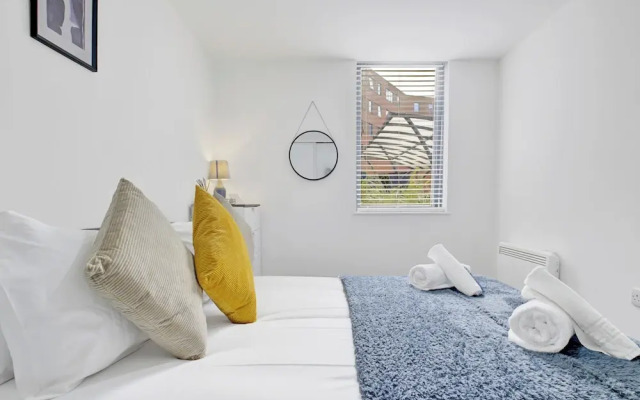 Cosy Birmingham Apartment - Madison House