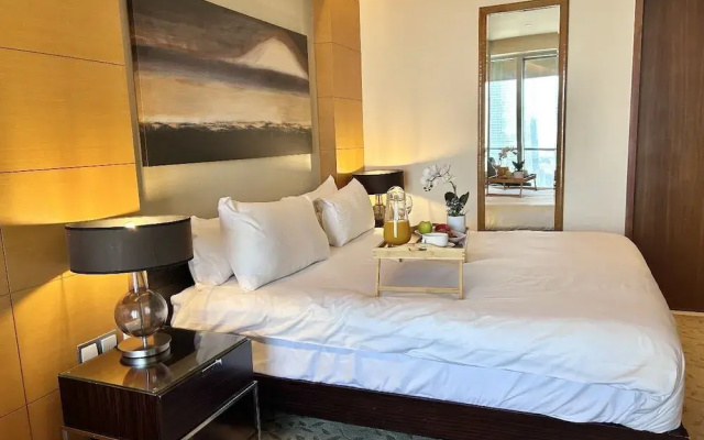 Luxury 1 bedroom at Fashion Avenue Dubai Mall Residences