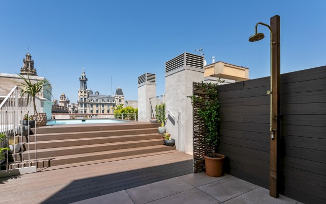 Dalí in Barcelona with 2 bedrooms and 2 bathrooms
