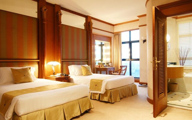 Grand Diamond Suites Hotel
