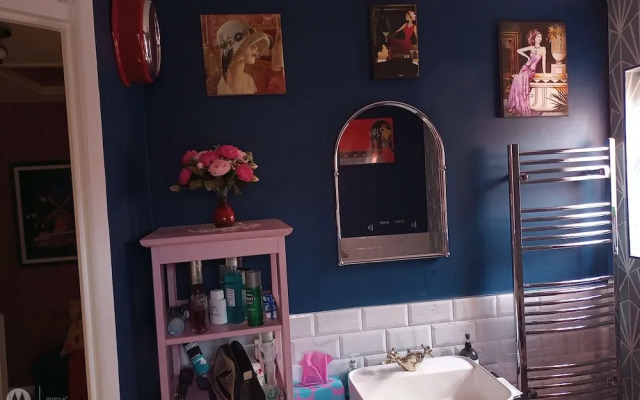 The Little House of Art