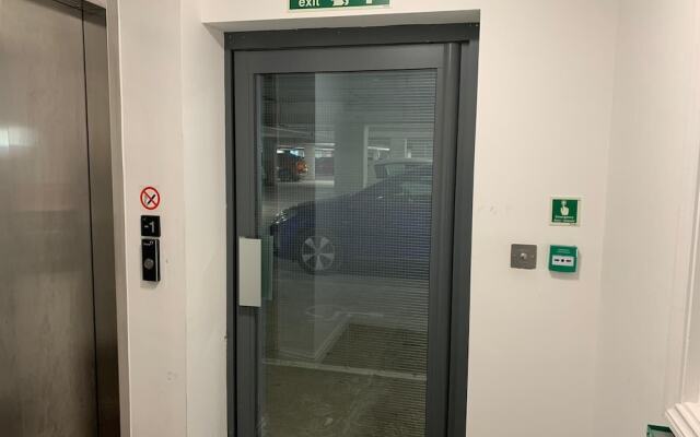 Superior 2 Bedroom Condo With Stunning Sea Views