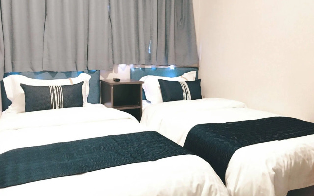 Seasons Hotel