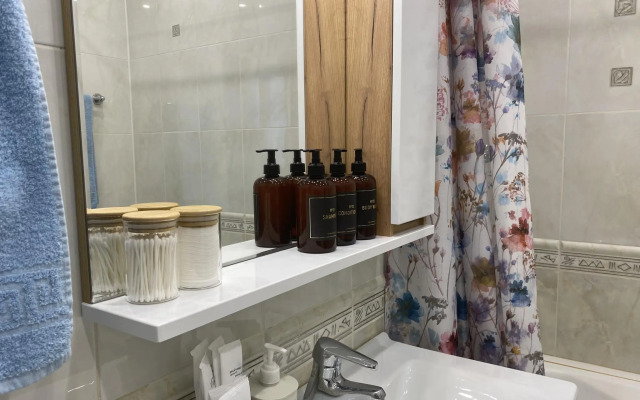 Гости на улице Ленина