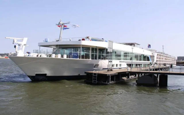 Regis Hotelschiff 4* Rheinterrasse