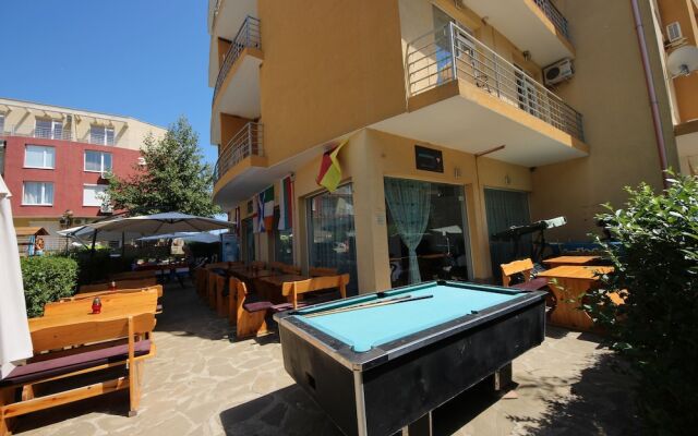 Sunny Day 5 Menada Apartments