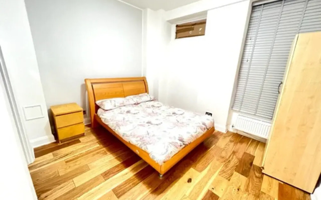 Impeccable 2-bed Apartment in London