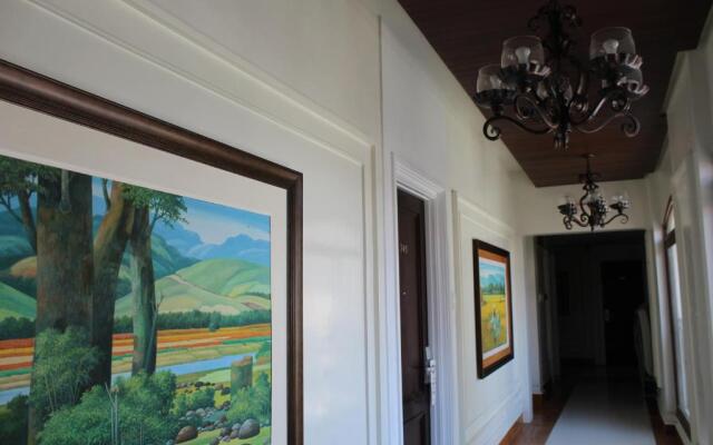 Ciudad Fernandina Hotel