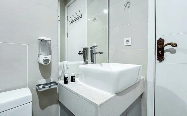 Nice and Comfortable 2BR Apartment at Daan Mogot City