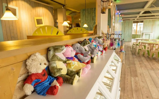Beach Hotel Zandvoort BY Center Parcs