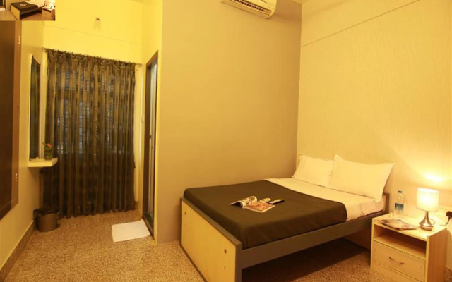 Mani Royal Stay