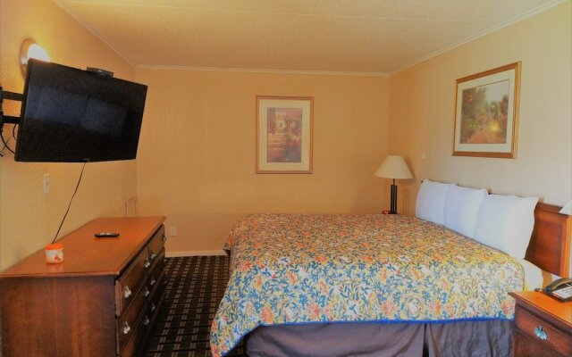 Grand View Plaza Inn & Suites