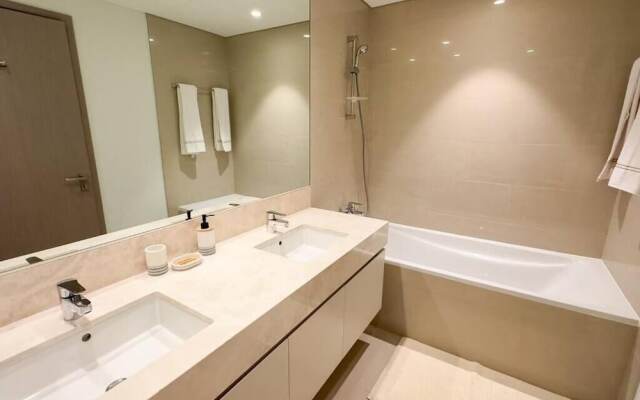 Mh - Stylish 2-bedroom Residence Ref 4100