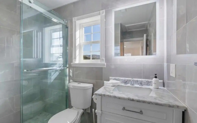 @ Marbella Lane - Buckingham Place Laundry + P