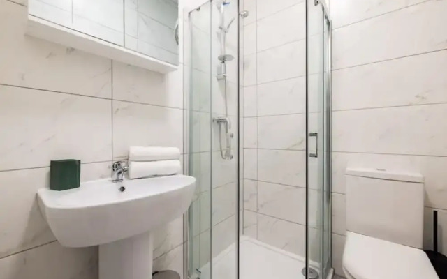 Stylish 1 Bedroom Flat - Shepherds Bush