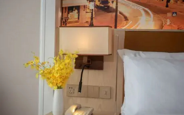 Vienna Hotel Hebi shancheng store