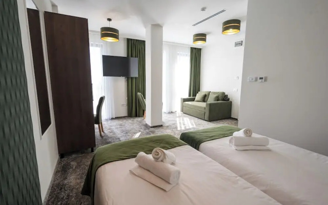 ALIVE Hotel