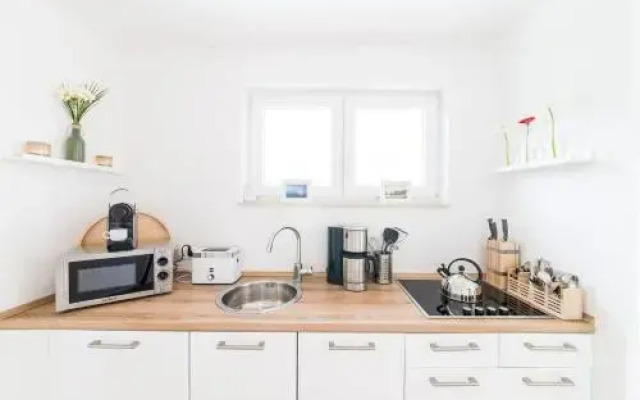 Komfort-Hausboote am Naturhafen Krummin