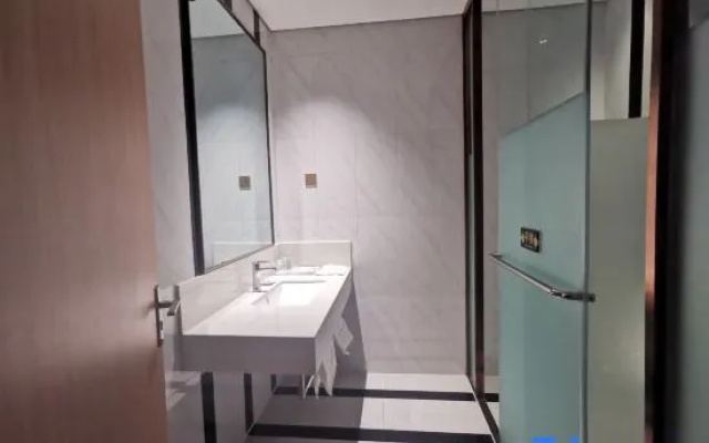 Fanhua Theme Hotel