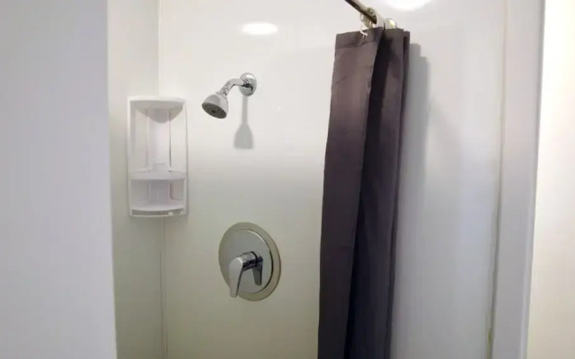 554 Moana Court Motel