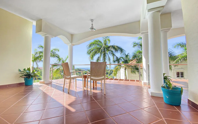 Sea Vue Luxury Vacation Condominiums