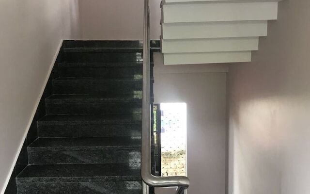 Goroomgo Rukmini Villa Puri