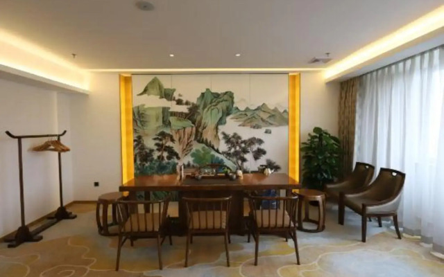 Juny Oriental Hotel