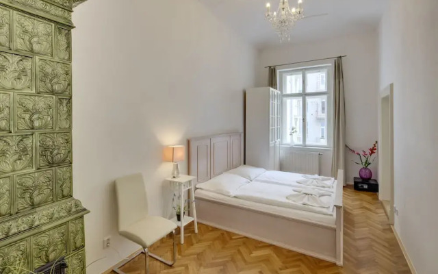 Selinor Old Town Apartments