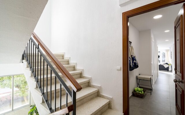 IB - Stunning apt in center of Marbella