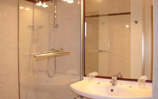 Brit Hotel Chateaudun