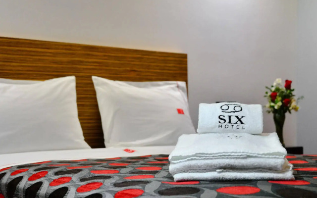 Six Hotel Guadalajara Expiatorio