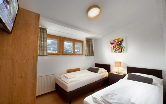 Hilltop apartment in Piesendorf with balcony