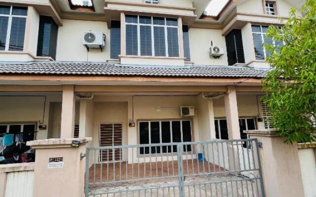 Cendana Residence Homestay 4 Kuala Ibai Kuala Terengganu