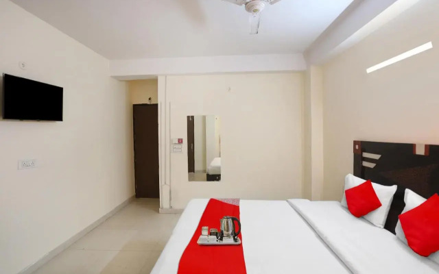 Oyo Flagship 702599 Hotel Amira Residency