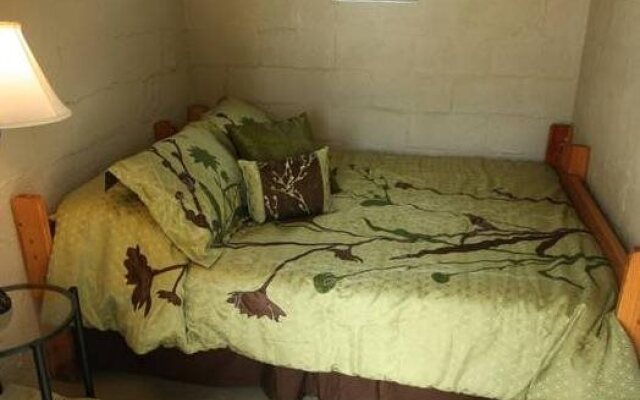 Everglades Chickee Cottages - Ochopee