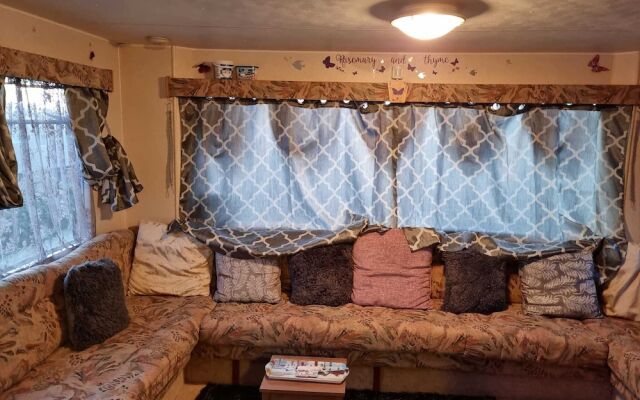 Cosy Static Caravan on East Mersea Island