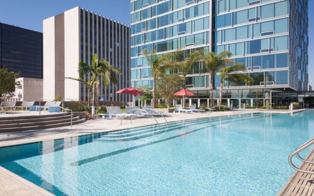 Modern La 2 Bedroom Luxury Suites