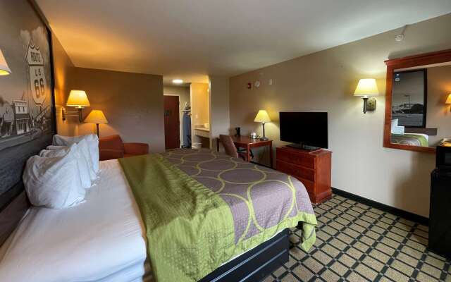 Super 8 by Wyndham Rolla