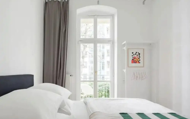 Top Luxury Space Spree Mitte Berlin