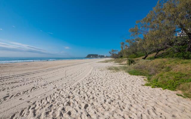 Burleigh Surf Apartments