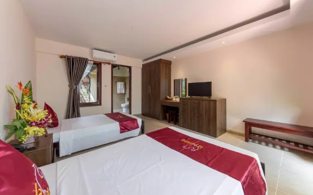 La Paloma Resort