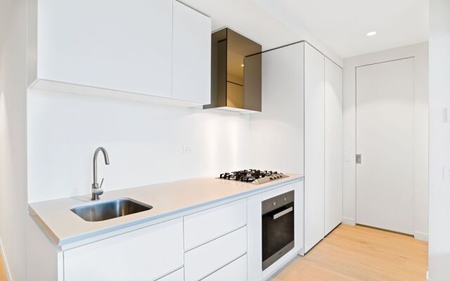 IfStays EQ Tower Apartment