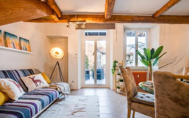 [Bellinzona] Rustico Loft a 5 Stelle con Netflix