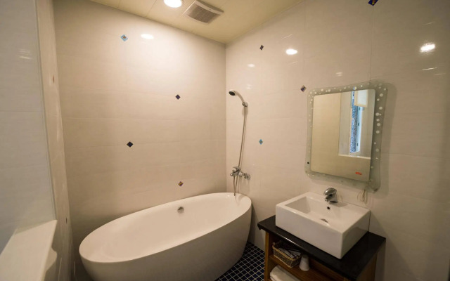 Seahome Hotel