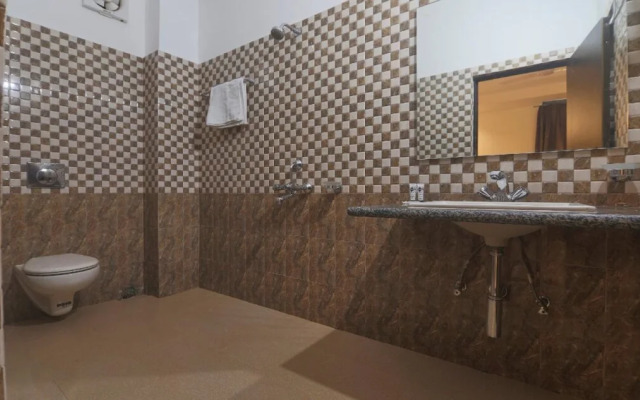 Hillton Homes By OYO Rooms