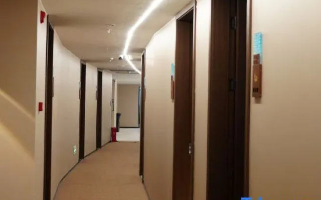 Wuxiang Yashe (Shapingba Yanggongqiao Subway Station Store)