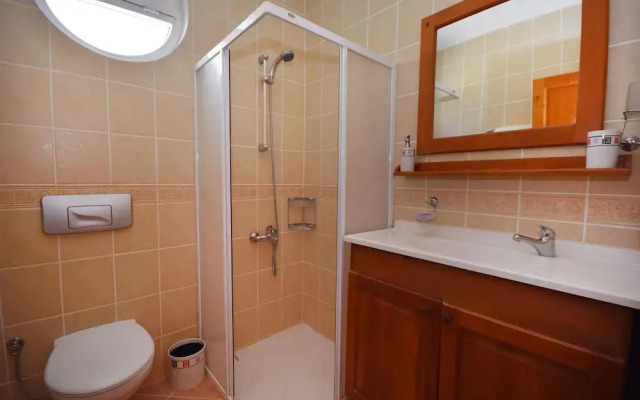 OVA7900 Villa Nail 2 Bedrooms